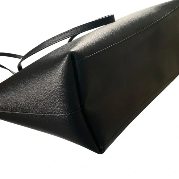 Coach Town Tote - Picture 4 of 11